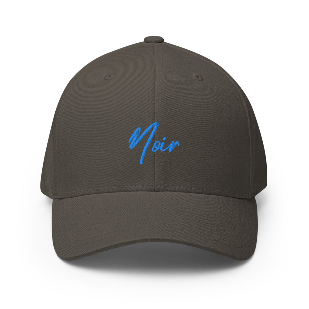 Noir Cap mit geschlossener Rückseite